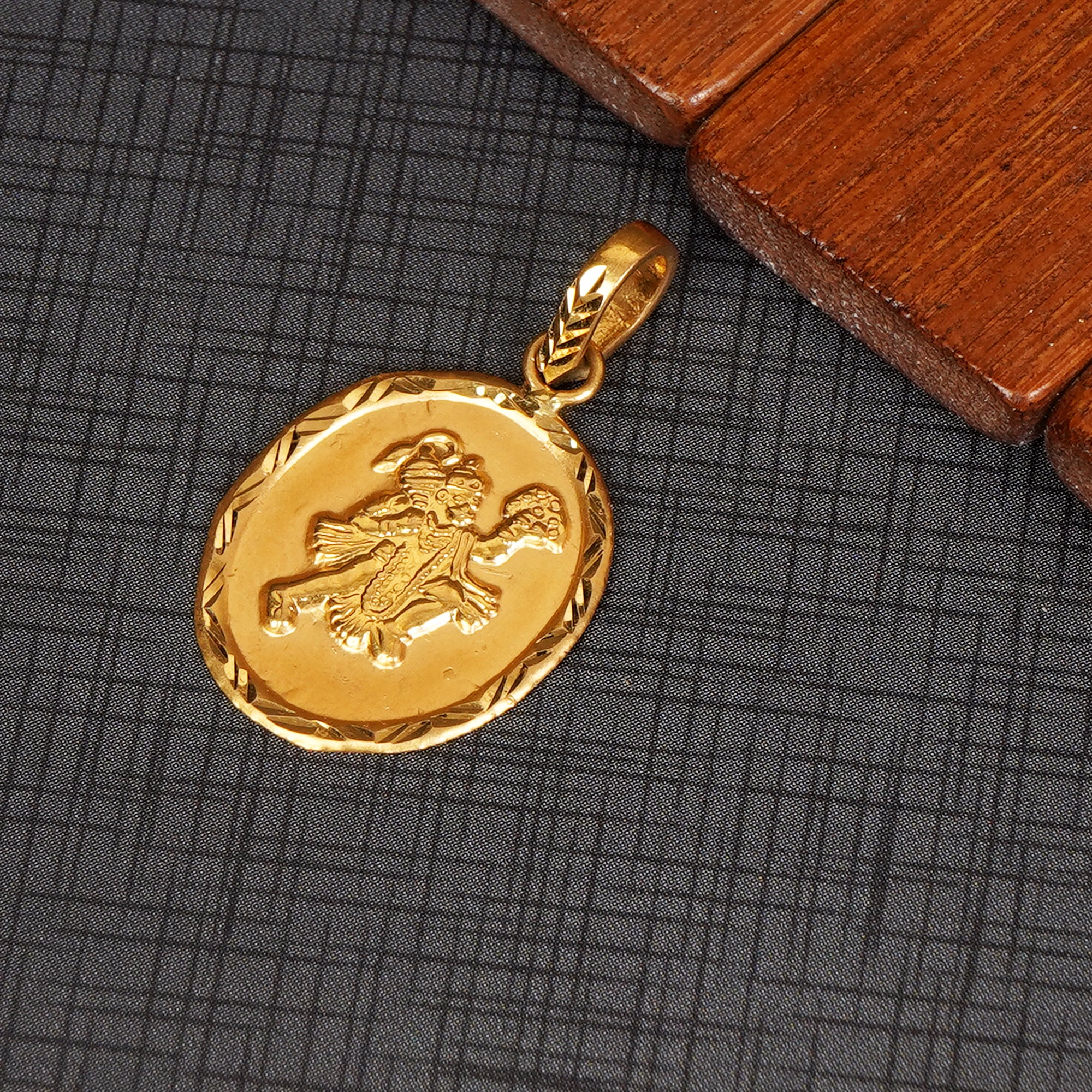22 K 916 Solid Gold Hanuman Ji Pendant - Exquisite Handmade Jewelry for Self Adornment or Gifting