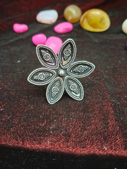 925 Sterling Silver Antique Polish Cocktail Ginni Ring Best for Party and Casual