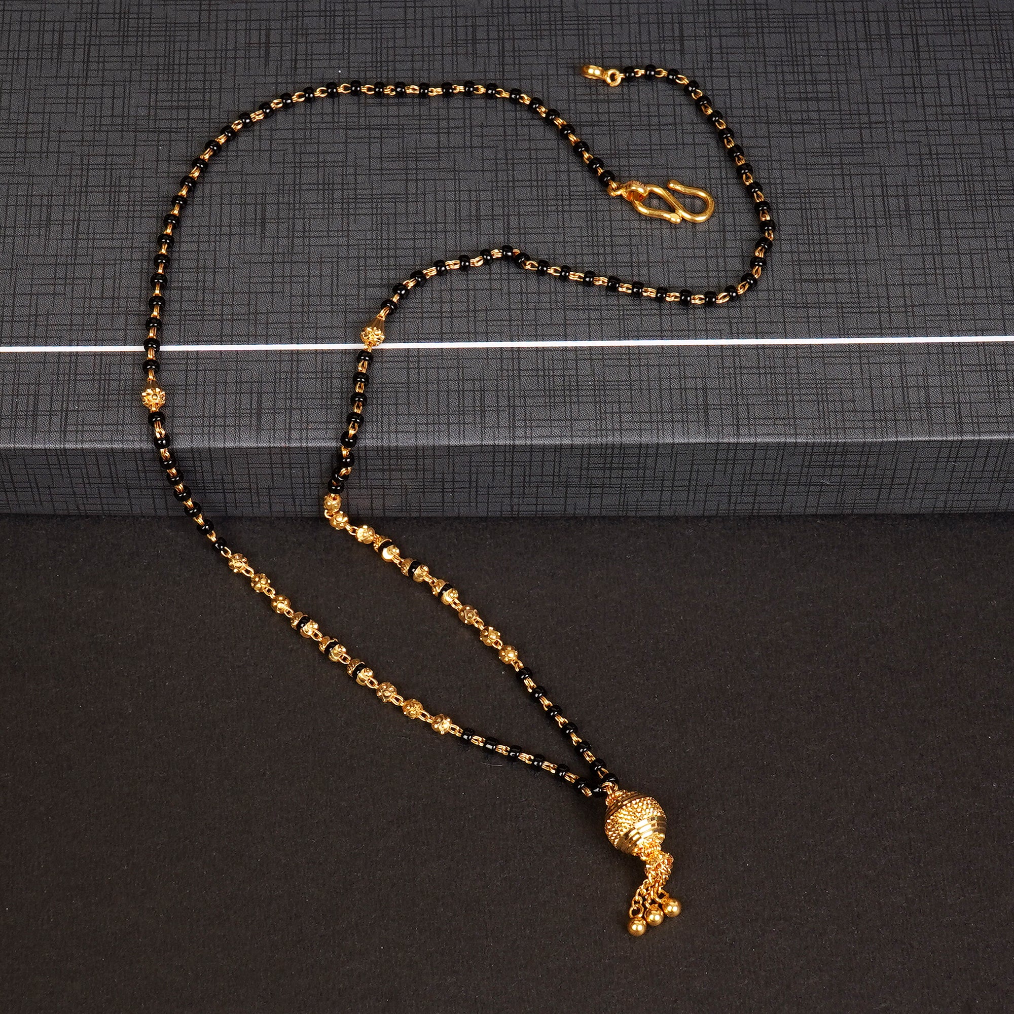 22ct Gold Beautiful Mangalsutra Trditional Indian Jewellery for Women