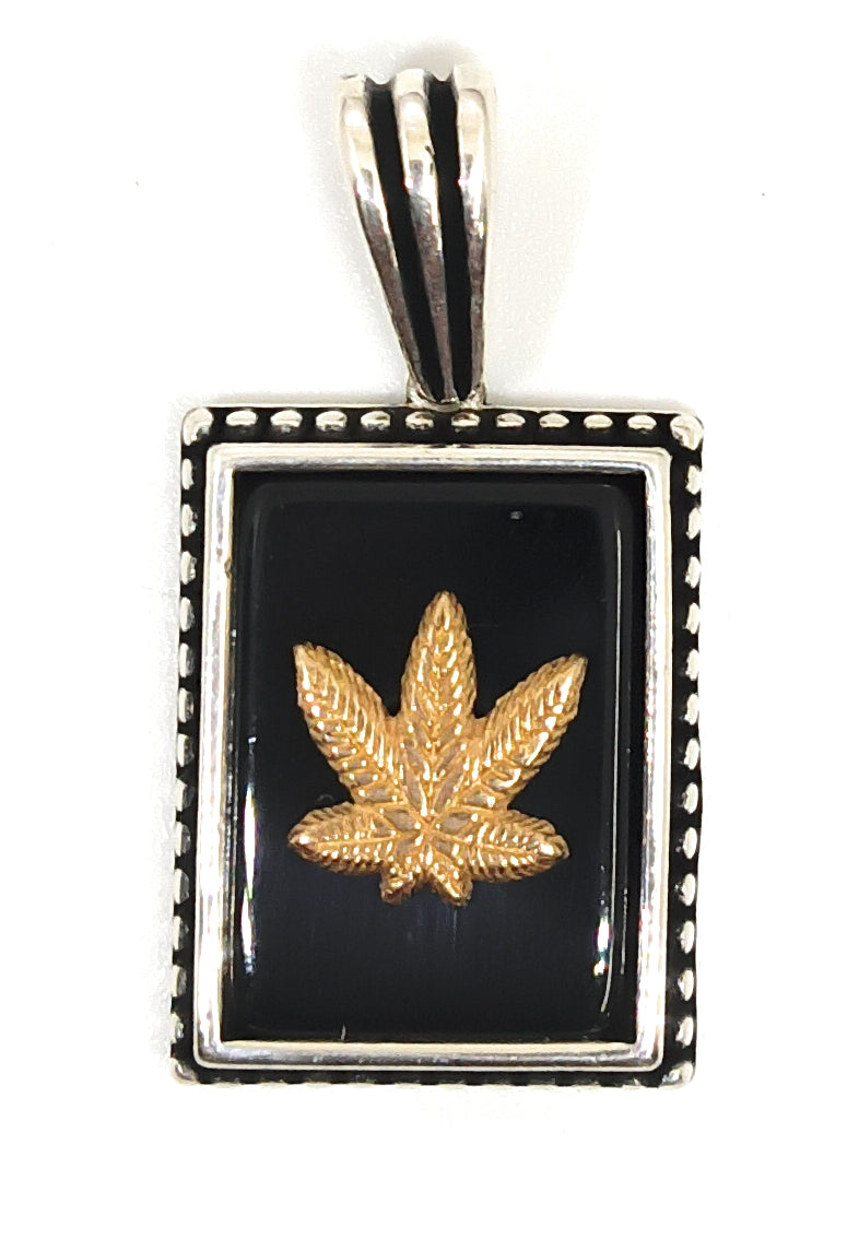 Boho Charm: 925 Sterling Silver Oxidized Pendant - Stylish Handmade Locket