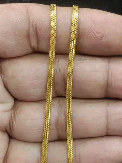 22 kt Solid Gold Hallmark 916 Handcrafted Chain Flat Design Plain Chain