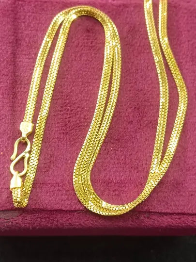 22 kt Solid Gold Hallmark 916 Handcrafted Chain Flat Design Plain Chain