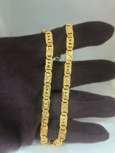 22 kt Solid Gold Hallmark 916 Handcrafted Chain Flat Design Plain Chain