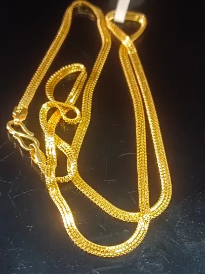 22 kt Solid Gold Hallmark 916 Handcrafted Chain Flat Design Plain Chain