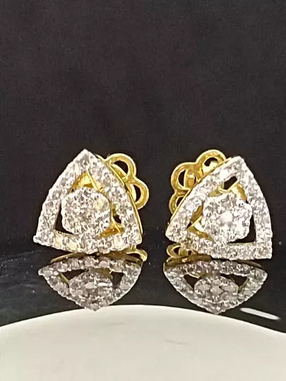 Natural Ceritified Diamond Women's Earrings Handmade Stud Earrings 18kt Yellow